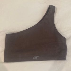 Rubbed one shoulder bra in color “pepper”
